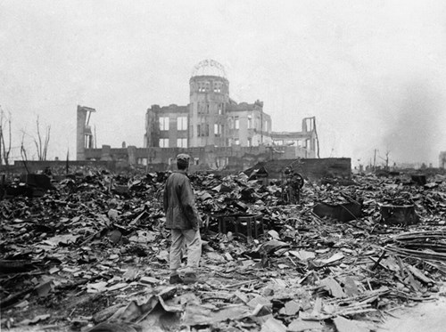 Khung cảnh hoang tàn sau vụ Mỹ ném bom nguyên tử xuống Nhật Bản