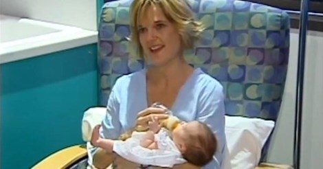 
 Cô Keri hạnh phúc bên cô con gái được sinh ra đến hai lần.
