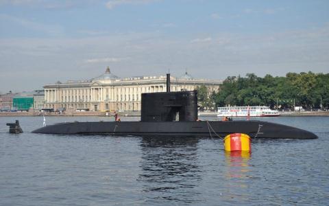 
Tàu ngầm Lada của Nga.
