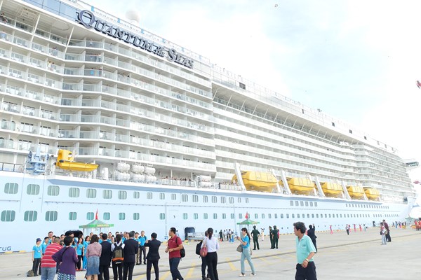 Về quy mô, Quantum of the seas chỉ đứng thứ 3 thế giới nhưng thông minh và hiện đại trong thiết kế thì đứng đầu thế giới. Ảnh: Một thế giới