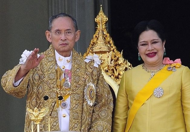 Đức vua và Hoàng hậu Thái Lan