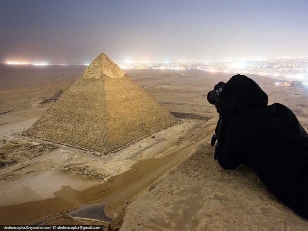 Những tấm ảnh về kim tự tháp Giza đang gây chú ý của hai nhiếp ảnh gia.