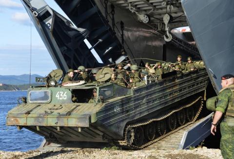 Nga tập trận tại quần đảo Kuril năm 2014.