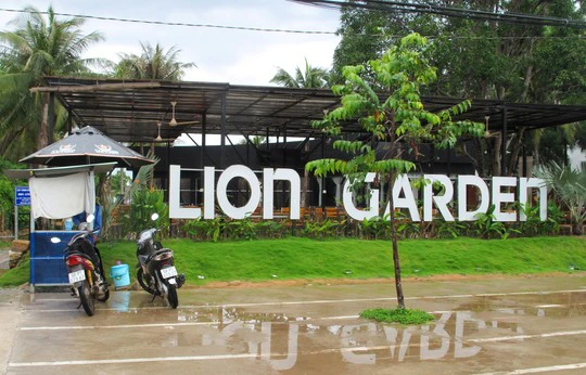 Ảnh quán Lion Graden Beer Clup- nơi xảy ra vụ án mạng làm 2 người chết vào hôm 1-8.