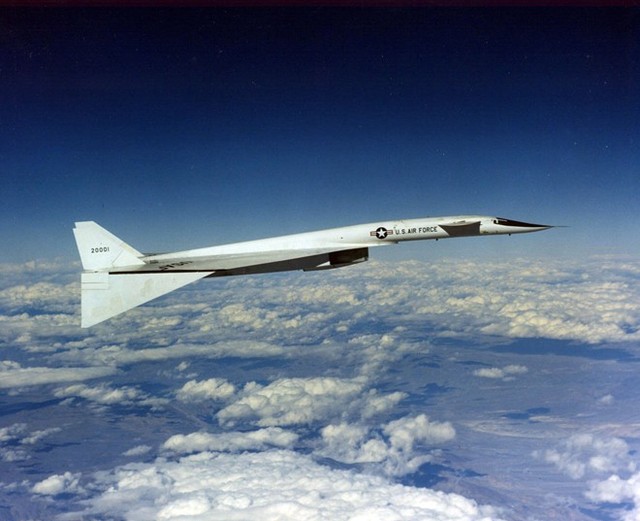 
XB-70 đã ra đời không đúng thời điểm.
