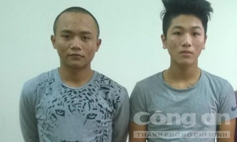 
Hai tên siêu trộm tại cơ quan công an - Ảnh: Thiên Long
