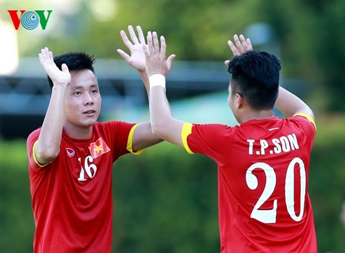 Thanh Bình (số 16) là người đầu tiên ghi bàn cho U23 Việt Nam tại SEA Games năm nay. (Ảnh: Trọng Phú)