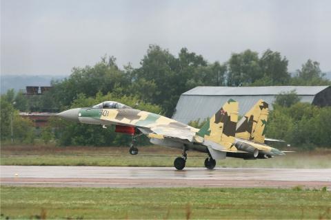 
Tiêm kích Su-35.
