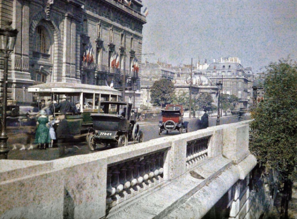 Những phương tiện di chuyển hiện đại nhất thế giới tại Paris vào năm 1904.