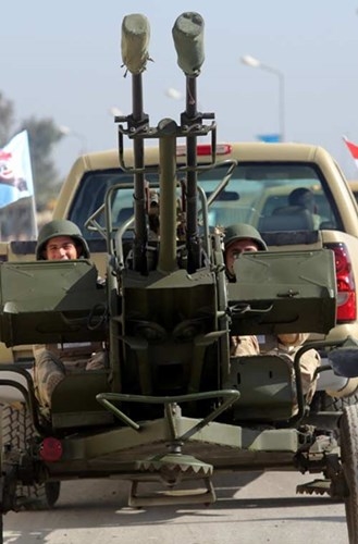 Vũ khí phòng không do Liên Xô sản xuất tiếp theo được Iraq mang ra thị uy là pháo ZU-23-2. Hiện quân đội Iraq còn có số lượng khá lớn pháo phòng không ZU-23-2 23mm 2 nòng - loại vũ khí rất được ưa thích ở Trung Đông nhờ nhỏ gọn, có thể lắp dễ dàng lên các xe bán tải dân sự dùng cho đánh địch trên mặt đất, trên không.