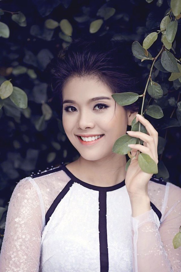 Top 10 Hoa hậu Việt Nam 2014: Chưa từng nghĩ sẽ yêu cầu thủ 10