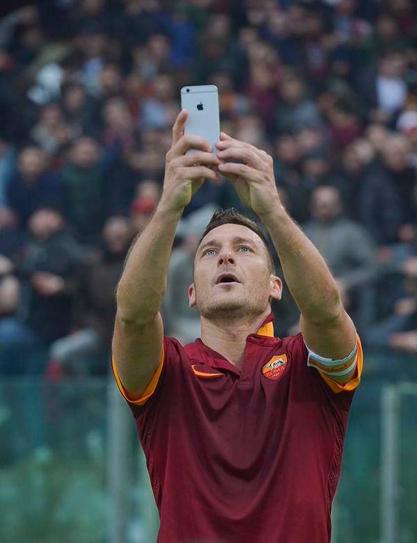 Totti là biểu tượng bất diệt của Roma