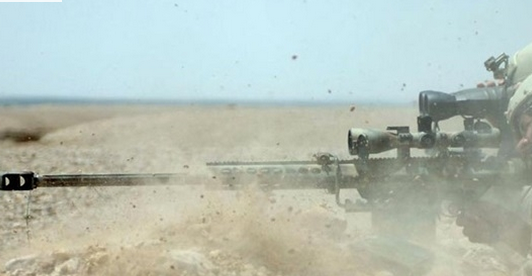 M82 đã tham gia vào rất nhiều cuộc xung đột quân sự trên thế giới do Mỹ dẫn đầu. Biến thể M82A1 đang nắm giữ kỷ lục thứ 4 trong số 13 kỷ lục bắn tỉa xa nhất thế giới với phạm vi 2.300 mét được thiết lập vào năm 2004 tại Iraq. Ngoài ra M82 còn nắm giữ 1 kỷ lục bắn tỉa khác với các phạm vi 2.092 mét được thiết lập vào năm 2008 trong chiến tranh Afghanistan.