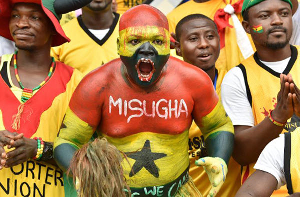 Các cổ động viên Ghana trong trận tứ kết bóng đá Cup châu Phi 2015 giữa Ghana và Guinea ở Malabo.