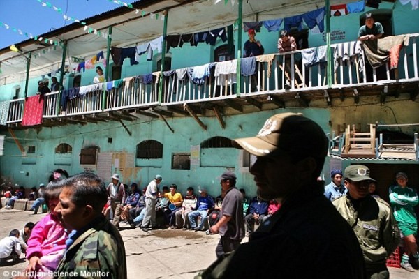 
Mô hình nhà tù giá rẻ được chính phủ Bolivia ủng hộ.
