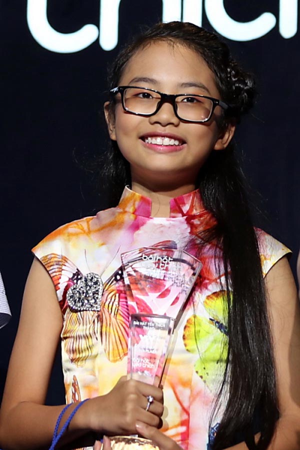 Năm 2014, Phương Mỹ Chi ra album đầu tay và nhận được một số giải thưởng thường niên. Thời điểm này, Phương Mỹ Chi được giới chuyên môn đánh giá là giọng ca nhí thành công nhất trong showbiz Việt.