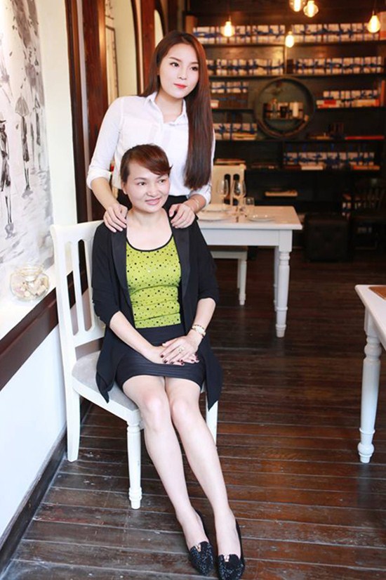 
Mẹ con hòa thuận.
