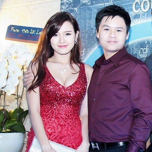 Phan Quang Thành (sinh năm 1989) – chồng sắp cưới hotgirl Midu là người thừa kế đầu tiên của đại gia Phan Quang Chất, ông chủ trung tâm thương mại Saigon Square tại TP HCM.