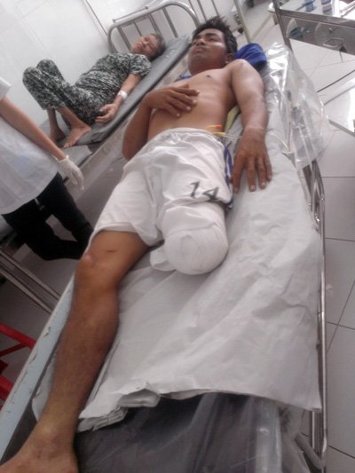 Bệnh nhân Hồ Văn Ở đang được điều trị tại Bệnh viện Đa khoa Tân Hưng