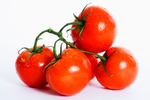 
Dạ dày phải tiêu thụ những chất này có thể gây ra đau bụng, nôn mửa và thậm chí là sốc. Vì vậy, tuyệt đối không nên ăn cà chua lúc đang đói.
