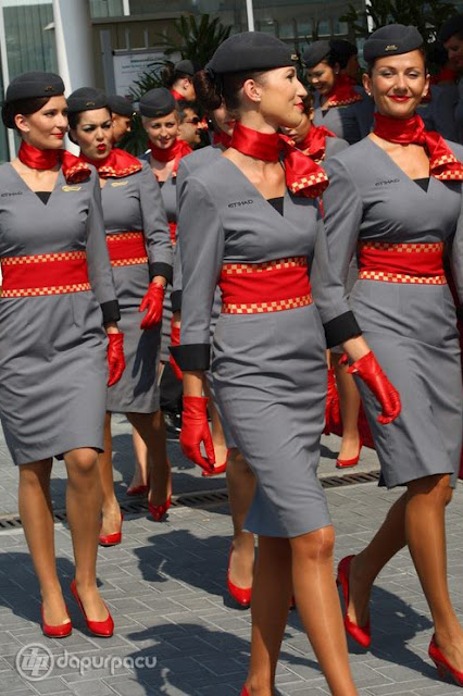 15 đồng phục tiếp viên hàng không đẹp nhất thế giới 18