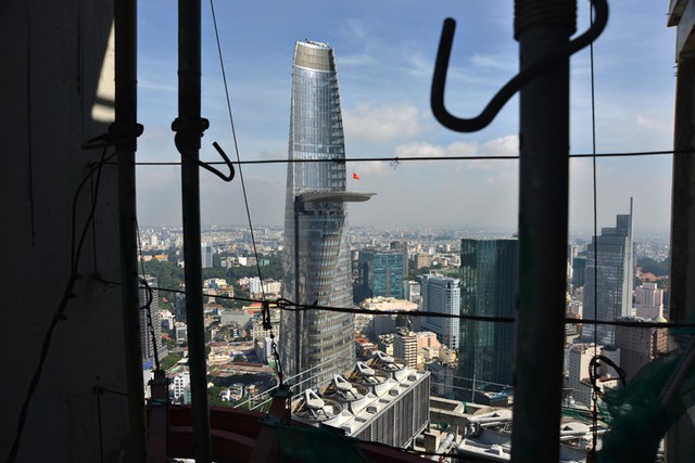 Saigon One Tower, bỏ hoang, cao ốc, hết tiền