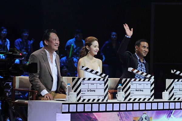 Ngoài thu hút bởi vẻ ngoài xinh đẹp, những màn đối đáp khôn khéo của Minh Hằng với 2 giám khảo Quyền Linh, Lê Quang và thí sinh cũng mang lại sự thu hút cho chương trình.