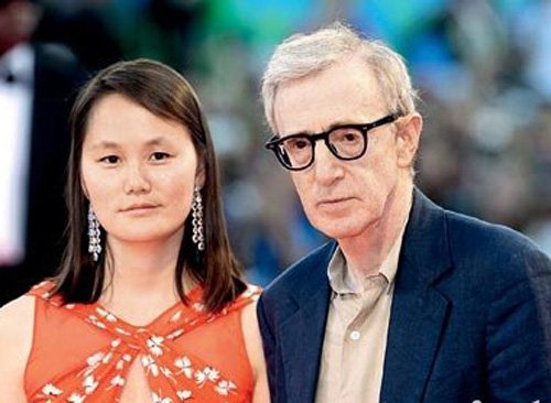 
Woody Allen làm đám cưới với con gái nuôi của người tình cũ.
