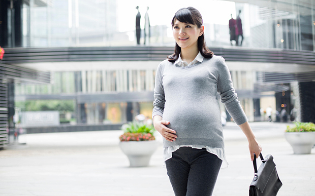 
Các công ty ở Trung Quốc sẵn sàng phạt những bà mẹ mang thai trái quy định của quốc gia.
