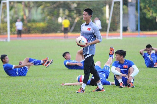 
Phí Minh Long hiện đang dính chấn thương.
