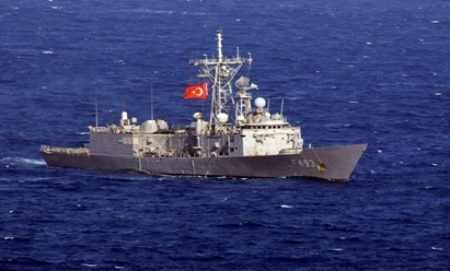 
Lực lượng chủ yếu của Hải quân Thổ Nhĩ Kỳ là các tàu mua của nước ngoài. Lực lượng tấn công chủ yếu của Hải quân gồm 16 khinh hạm và 8 tàu hộ tống.
