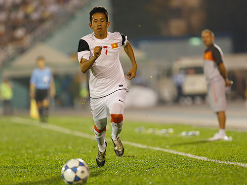 
Hồng Duy là cầu thủ rất lợi hại ở cánh trái của ĐT U23 Việt Nam.
