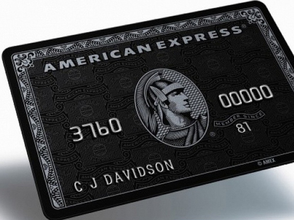 
Chiếc thẻ AmEx đen không hạn mức tín dụng mà tỷ phú Liu sở hữu.
