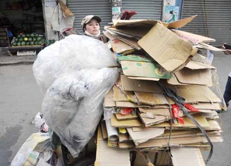 Vu 5 trieu Yen: “Co tien, tui mua gao cho nguoi ngheo”