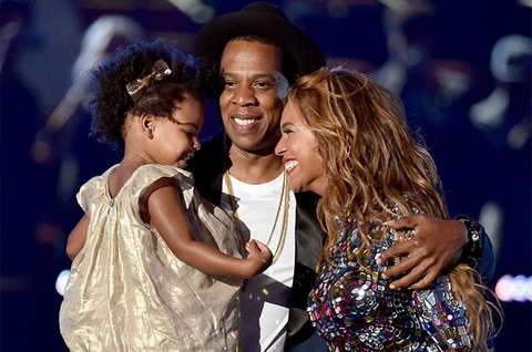 Bé Blue Ivy của Beyonce đã thu hút nhiều sự chú ý, dù chưa thể hiện tài năng.