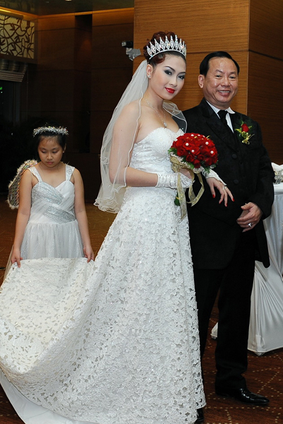 Lễ cưới của người đẹp Nguyễn Cao Thu Vân và ông Đoàn Đình Sơn diễn ra vào ngày 22/10/2012 tại TPHCM
