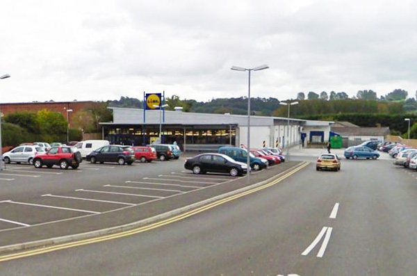 
Cửa hàng thực phẩm Lidl ở Yeovil, Anh.
