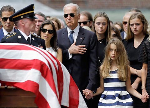 Cái chết của con trai Beau đã khiến ông Biden tan nát con tim