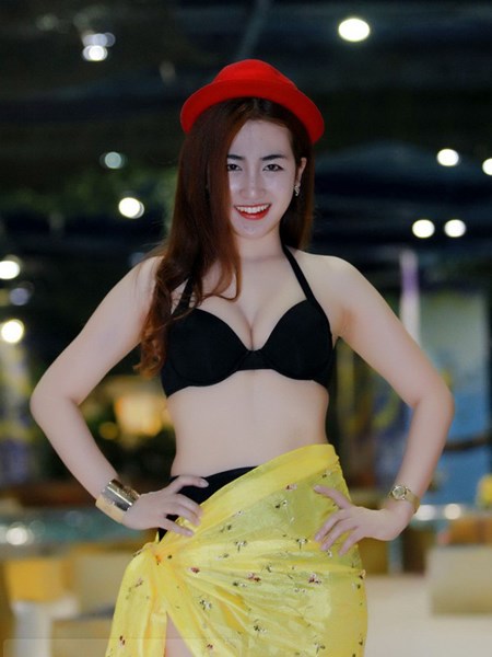 DJ Trang Moon: Den ho boi chang nhe mac so mi?	