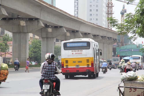 
Xe 01 chạy qua đường Nguyễn Trãi
