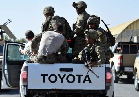 
Binh lính Mỹ cũng dùng xe Toyota cho các chiến dịch điều quân của mình tại Iraq và Afghanistan. Ảnh Reuters
