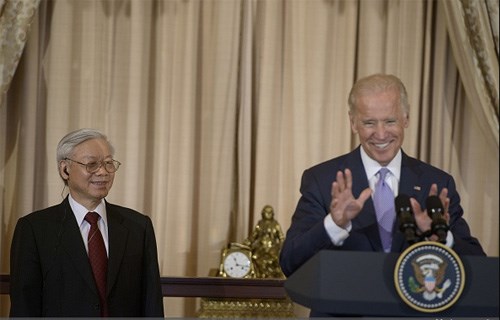 Tổng Bí thư Đảng Cộng Sản Việt Nam Nguyễn Phú Trọng và&nbsp;Phó Tổng thống Mỹ Joseph Biden.