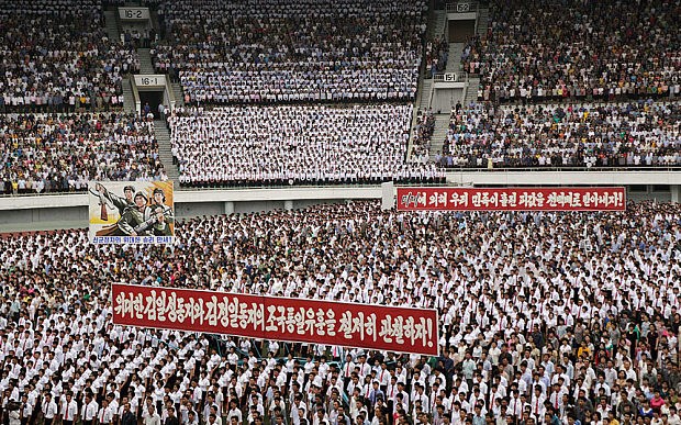 Quang cảnh buổi lễ tuần hành kỷ niệm 65 năm chiến tranh trên bán đảo Triều Tiên bùng nổ.