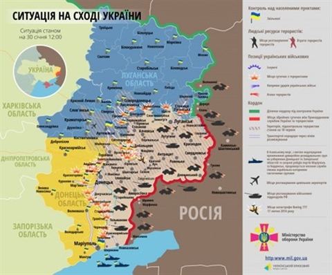 Bản đồ chiến sự ở đông nam Ukraine cho thấy quân đội Ukraine vẫn giữ được phần lớn tỉnh Lugansk nhưng đã mất khá nhiều đất ở Donetsk (đường đỏ là biên giới Nga-Ukraine)