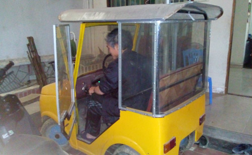 Nông dân xứ Nghệ tự chế ôtô mini từ phế liệu.