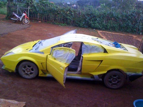 Lamborghini Reventon tự chế tại Đắk Nông.