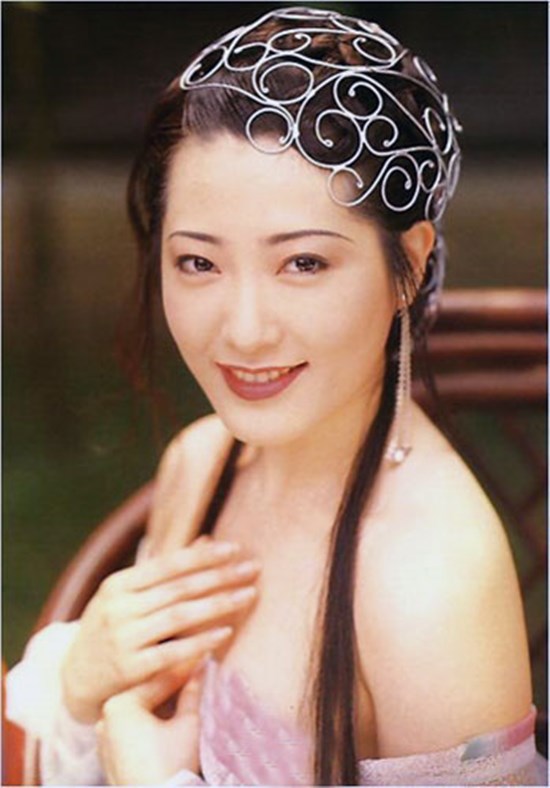 
Dương Tư Mẫn có tạo hình thiếu vải trong bộ phim truyền hình Tân Kim Bình Mai.

