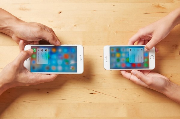 Tính năng hấp dẫn nhất của iPhone 6s là 3D Touch. Tuy nhiên nó phụ thuộc vào app có hỗ trợ hay không