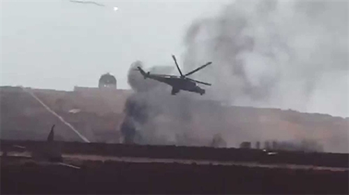 Trực thăng Mi-24P của Không quân Nga bay cực thấp hỗ trợ lực lượng chính phủ Syria.