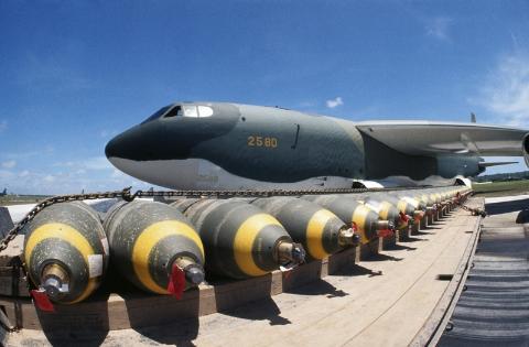 
Máy bay ném bom B-52 Mỹ có khả năng tấn công vũ khí hạt nhân
